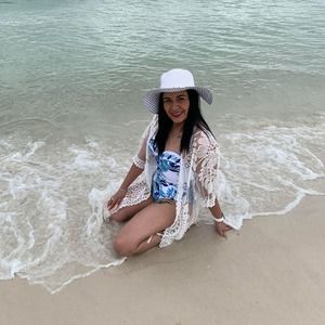 Meet your Posher, Itzel